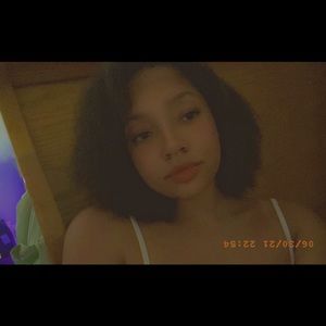 Meet your Posher, Mikayla